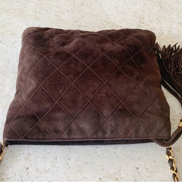Vintage CHANEL Suede Quilted Purse Shoulder Bag - Picture 5 of 10